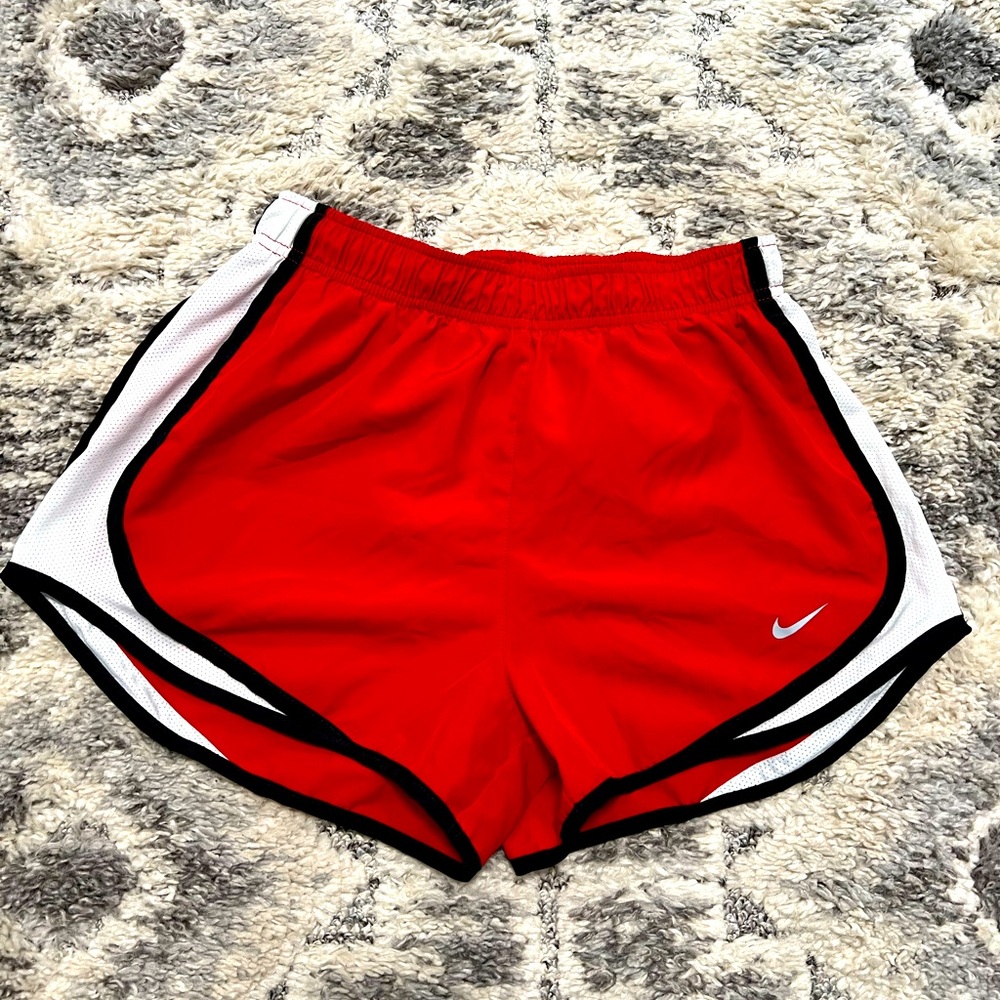 Woman’s Nike drifit running shorts